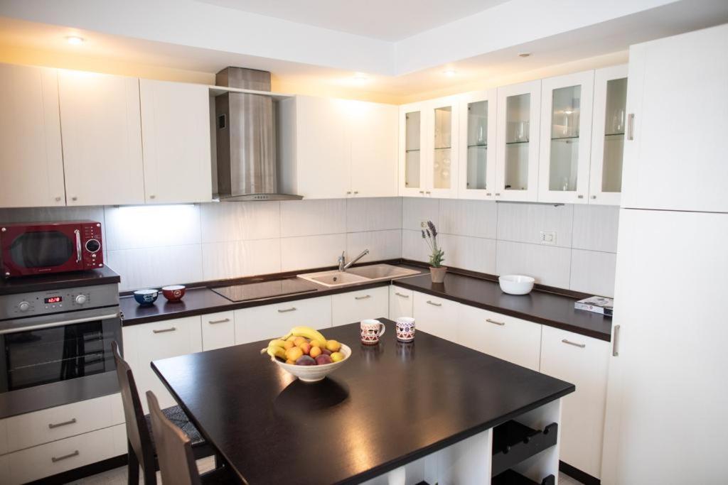 Down Town Tirana Apartment Center Экстерьер фото