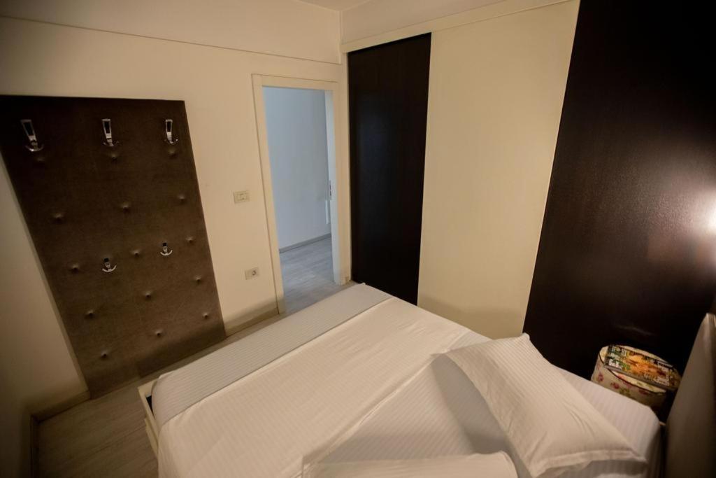 Down Town Tirana Apartment Center Экстерьер фото